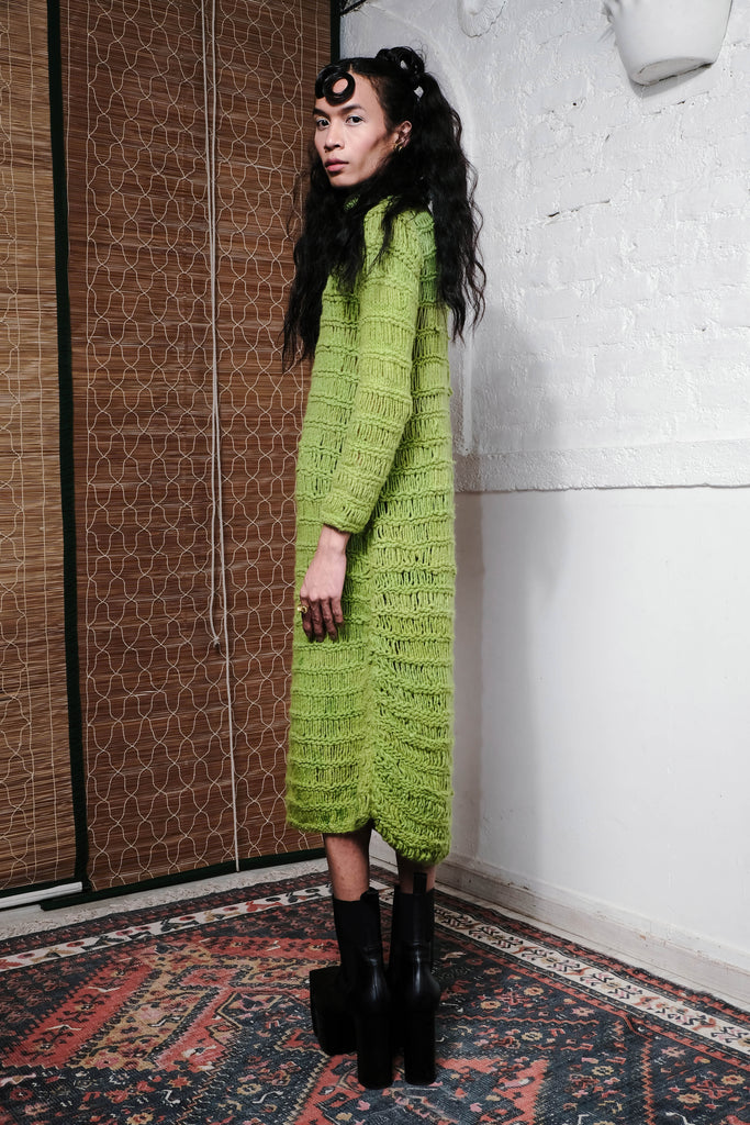 COIL HAND KNITTED DRESS IN LIME