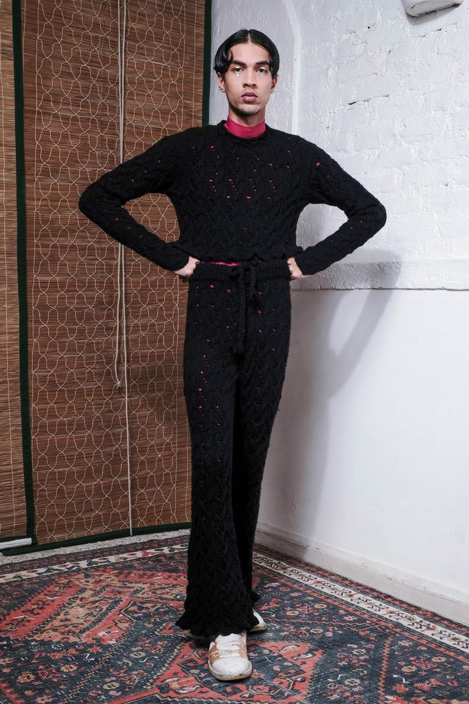 CABLE HAND KNITTED PANTS IN BLACK